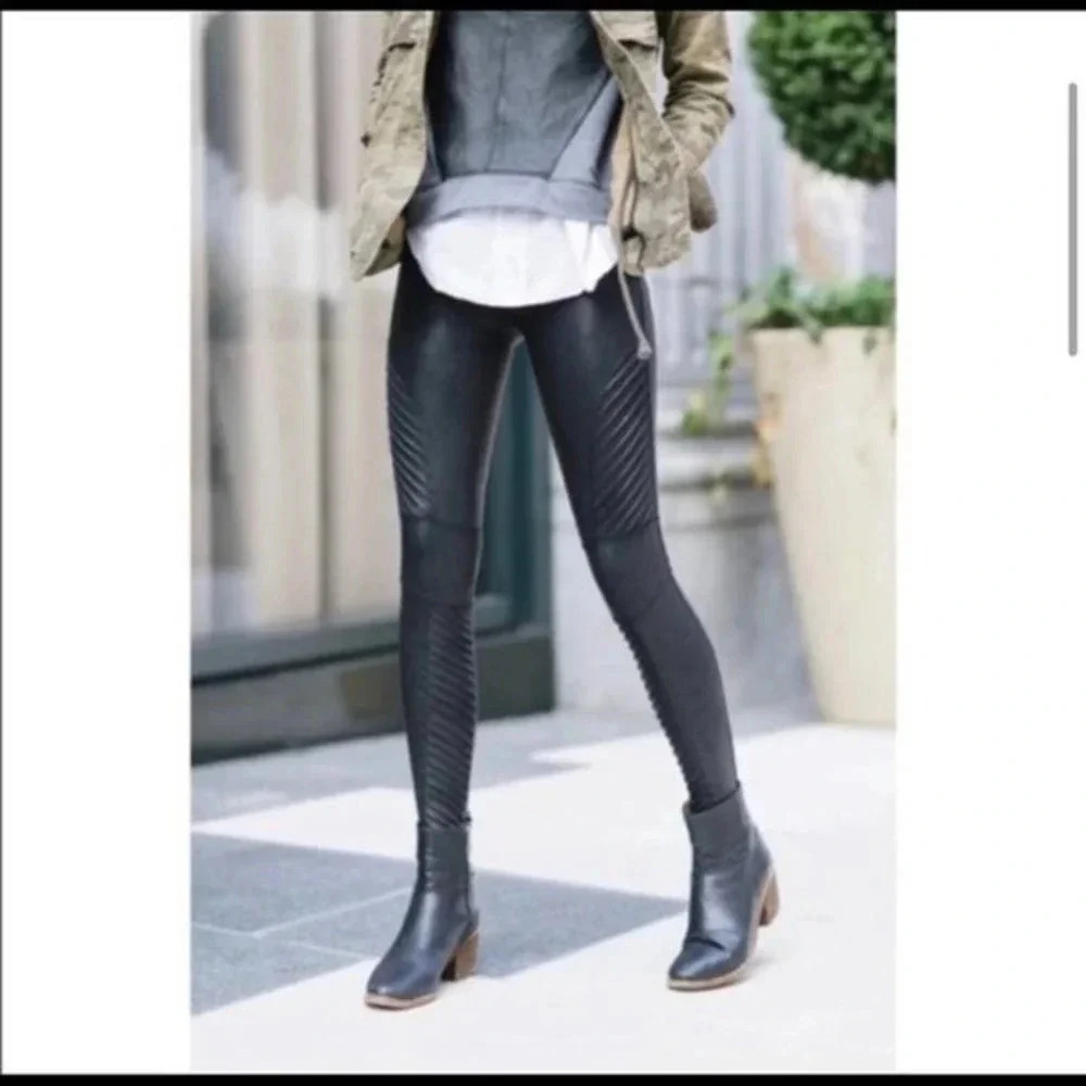Spanx Moto Faux Leather Leggings Size Small B797 - Picture 3 of 8